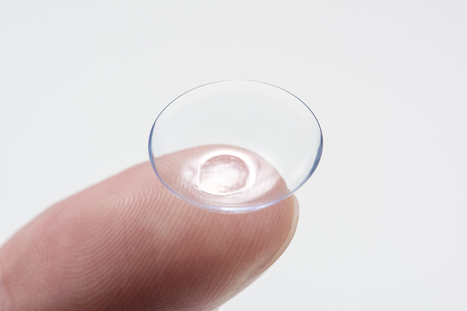 Perfect Contact Lenses for Green Eyes