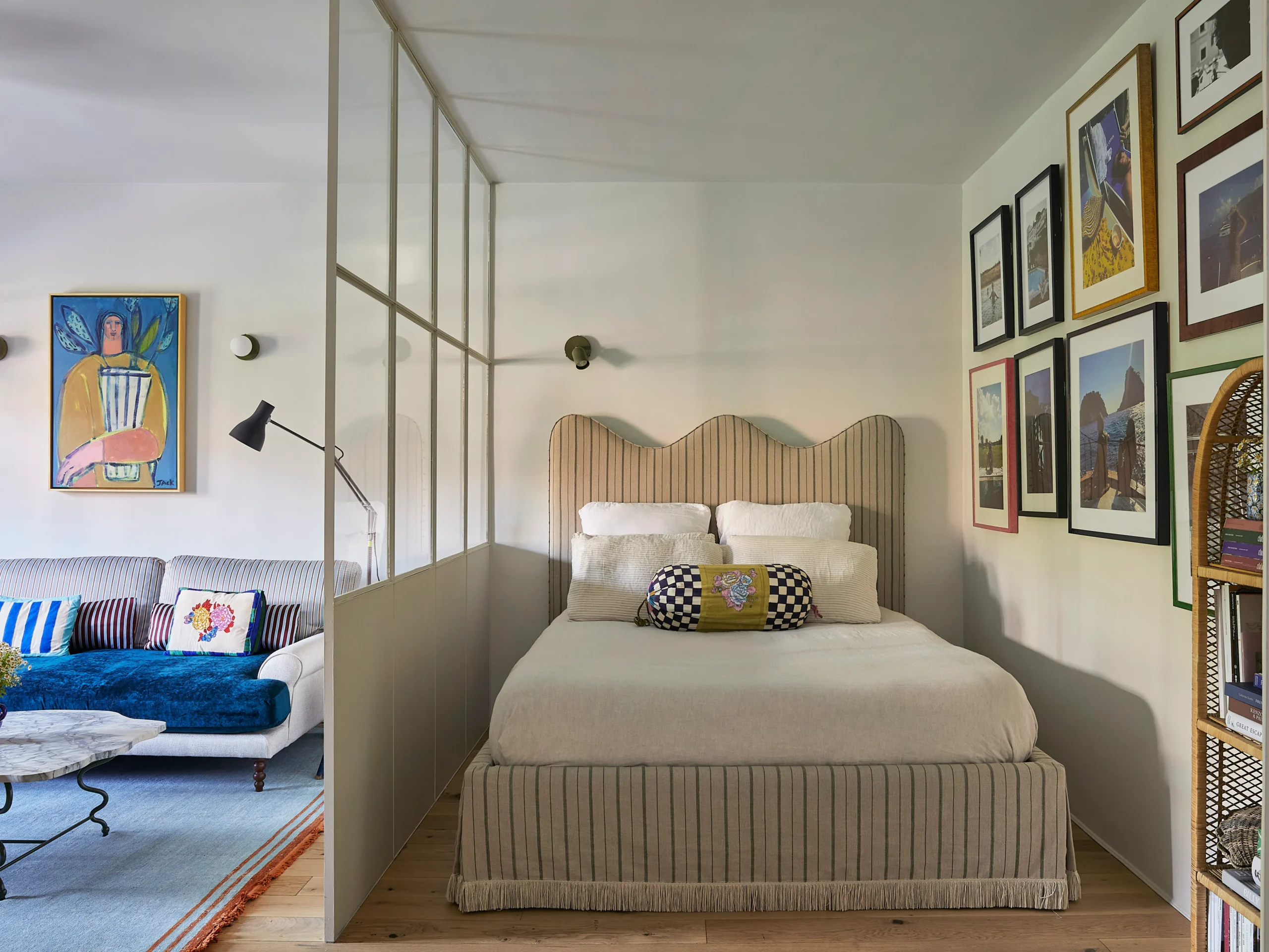 Cozy Small Bedroom Layout Inspiration